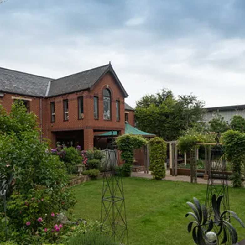 Hollytree Nursery Ravensthorpe